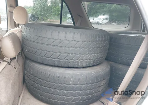 2000 Toyota 4Runner Limited from USA, damaged, VIN JT3HN87R2Y0280995